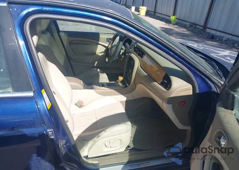 2004 Jaguar S-Type 3.0L V6 from USA, damaged, VIN SAJEA01T34FN00976